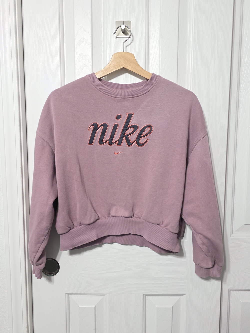 Girls Purple Nike Crewneck Sweatshirt, Large